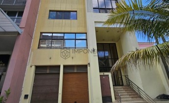 Anúncio Prédio autónomo de 9 pisos, com escritórios e apartamentos do tipo T2 e T1, sito na Maianga, rua Amilcar Cabral.