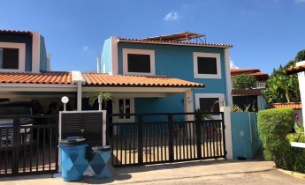 Anúncio Vivenda V3 duplex, com anexo e piscina, sito no Condomínio Flores de Talatona, Talatona.