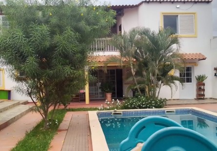Anúncio Vivenda V4 com piscina e anexo, Zona Verde, Benfica.