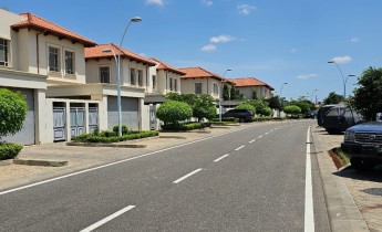 Anúncio 45 Lotes para construção de moradias do tipo V3 e V5, no luxuoso Condomínio Orquídea, Talatona.
