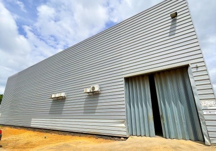 Anúncio Fábrica/Terreno no Polo Industrial de Viana, por detrás do estaleiro da Mota Engil.