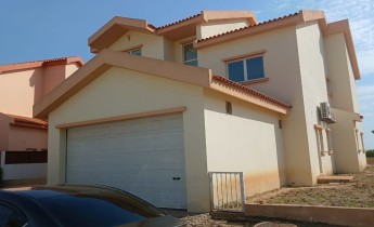 Anúncio Bruta Vivenda V6 de estilo americano, no Condomínio Ocean Ville, Talatona.