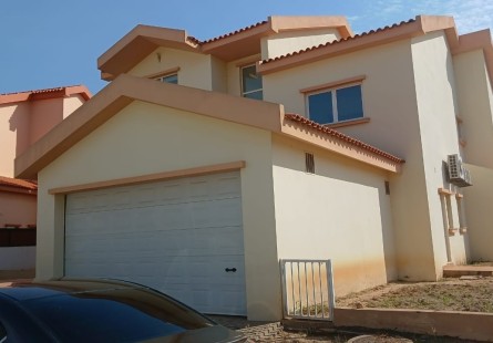 Anúncio Bruta Vivenda V6 de estilo americano, no Condomínio Ocean Ville, Talatona.