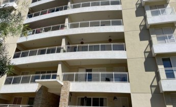 Anúncio Excelente apartamento T4, no condomínio Quinta das Mangueiras, Benfica, Adjacente ao Hípicos e o Resort Kukina.