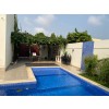 Vender: Excelente vivenda V5 com piscina e anexo, no Condomínio Hípicos, Benfica.