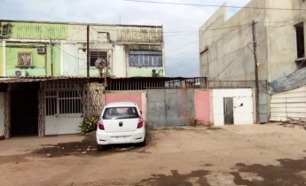 Anúncio Vender: Moradia T3 geminada com 2 anexos, no Bairro Operário, São Paulo.