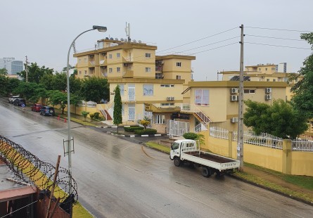 Anúncio Arrendar: Apartamento T3, no Condomínio Vale dos Pássaros, em Talatona.