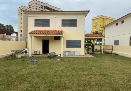 Anúncio ARRENDAR: VIVENDA V4 DUPLEX, NO CONDOMÍNIO MAMÃ MUXIMA, TALATONA.
