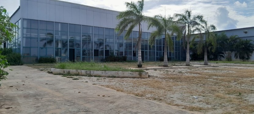 NAVE DE 6.000 METROS QUADRADOS, NO PÓLO INDUSTRIAL DE VIANA.