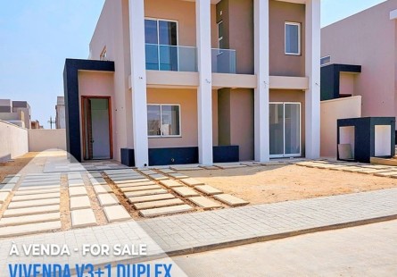 Anúncio Moradia V4 duplex, nova, na Urbanização Boa Vida, Via Expressa.