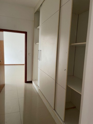 Apartamento T3, no Condomínio Astros, Talatona.