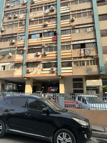 Apartamento T2 na Maianga, Luanda.