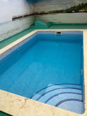 Vivenda V3 com piscina e anexo, no Condomínio Jardim do Éden, Camama(Mobiliada).