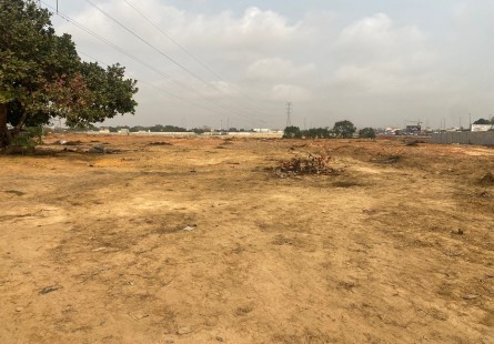 Anúncio Terreno de 3.7 hectares, defronte ao Shopping MDC, Via Expressa.