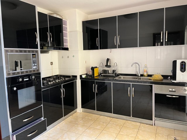 Apartamento T3, na Urbanização Nova Vida, 2 Fase, Descontão.