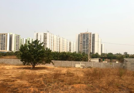 Anúncio TERRENO DE ESQUINA DE 2.5 HECTARES, ZANGO 0, VIANA.