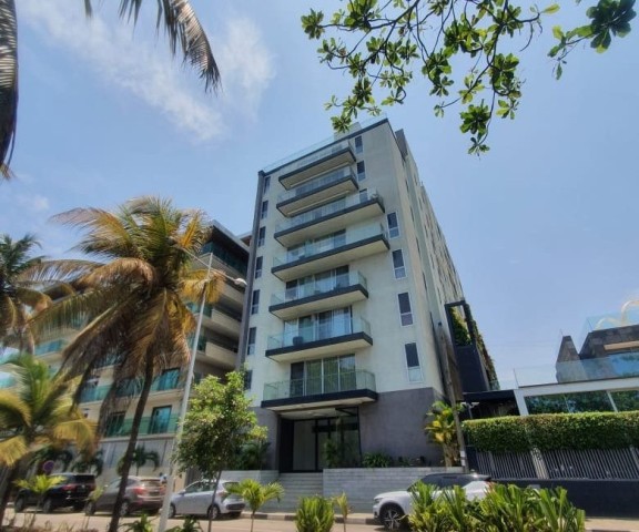 Apartamento T1 mobilado, no Edifício Blue Wind, Ilha de Luanda defronte ao Café Del Mar.