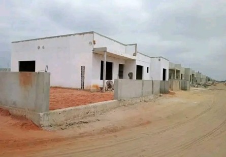 Anúncio Moradia no condomínio Ebenezer, Camama.