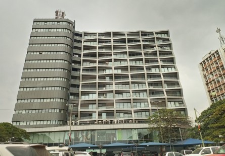Anúncio Apartamento T3, no Edifício Torres da Dipanda, 1 de Maio.