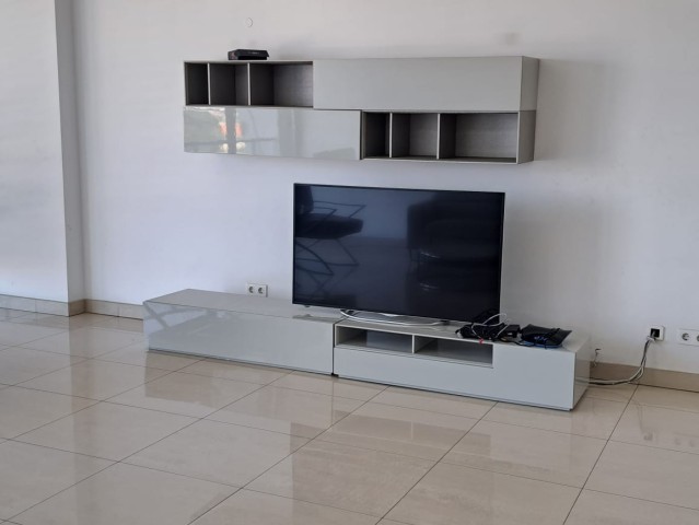 Apartamento T3, no Edifício Torres da Dipanda, 1 de Maio.