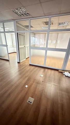 Escritório de 320m² no Condomínio Belas Business Park, Talatona.