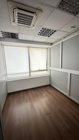 Escritório de 320m² no Condomínio Belas Business Park, Talatona.