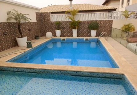 Anúncio Luxuosa vivenda V6 com piscina e anexo, mobilada, no Condomínio Riviera, Talatona.