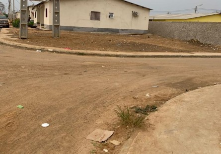 Anúncio VIVENDA T3, NO CONDOMÍNIO DA POLÍCIA, DISTRITO URBANO DO SEQUELE, MAYE MAYE.