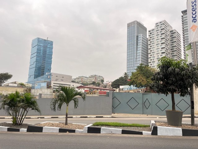 VENDE-SE TERRENO NO CENTRO DA CIDADE DE 3.547,83 m²