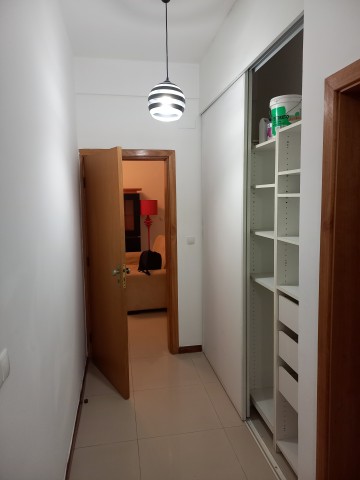 Apartamento T3, no R/C do Condomínio Vale dos Pássaros