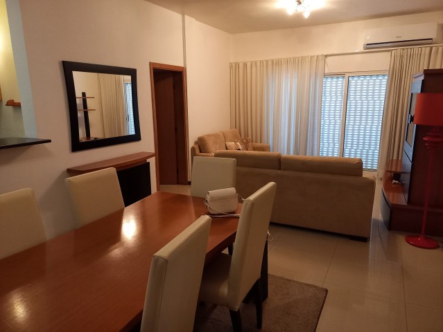 Apartamento T3, no R/C do Condomínio Vale dos Pássaros