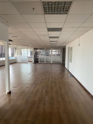 Escritório de 385m², no Condomínio Belas Business Park, Talatona.