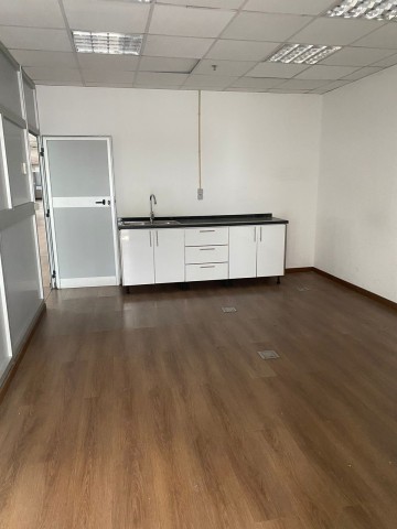 Escritório de 385m², no Condomínio Belas Business Park, Talatona.