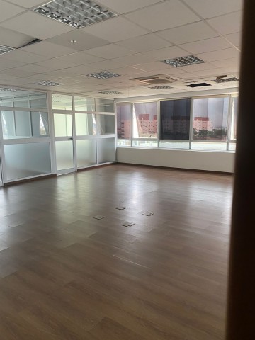 Escritório de 385m², no Condomínio Belas Business Park, Talatona.