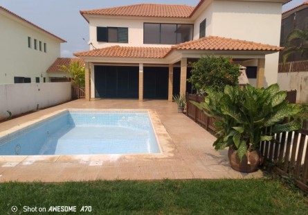 Anúncio Vivenda V4 com piscina, no Condomínio Old Vilas, Talatona.
