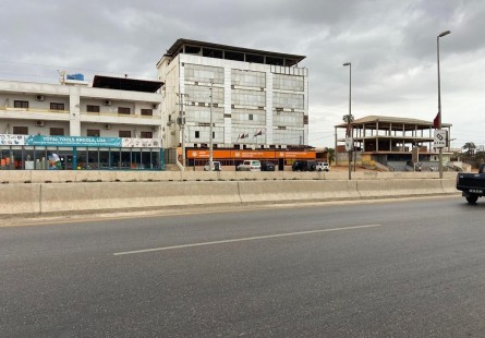 Anúncio Terreno de 50/70, no Benfica, Via Expressa, adjacente ao Isia.