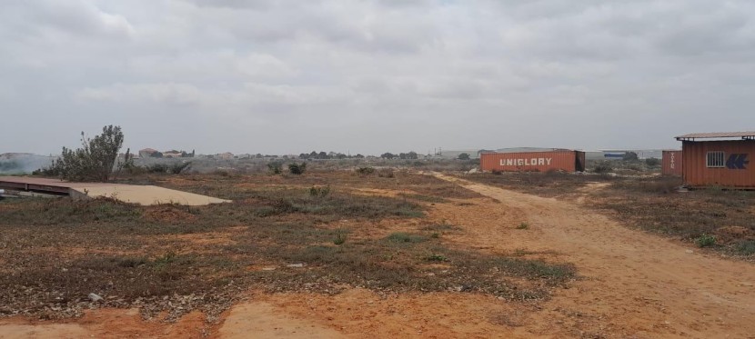 Terreno de 28 hectares, defronte ao Bama Mobiliário, de 1 linha, na Via Expressa.