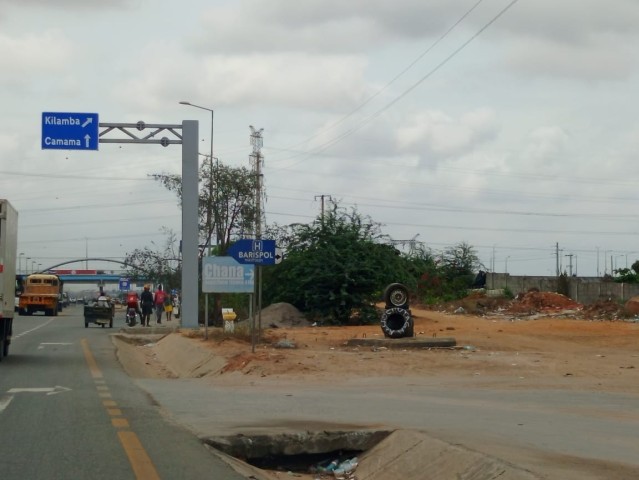 Terreno de 7 hectares, na Via Expressa, sentido Benfica/Kilamba.