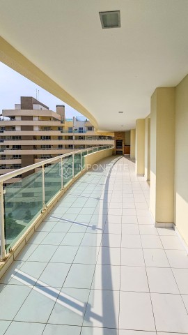 Apartamento T4 no Condomínio Acquaville, Talatona.