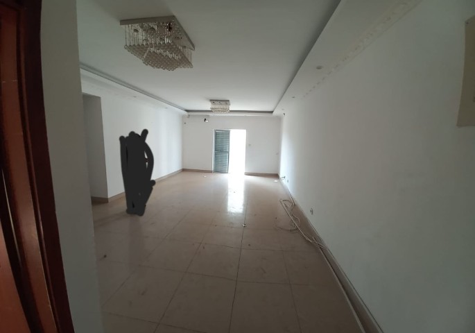 Apartamento T5, na Centralidade do Kilamba, pago na totalidade.