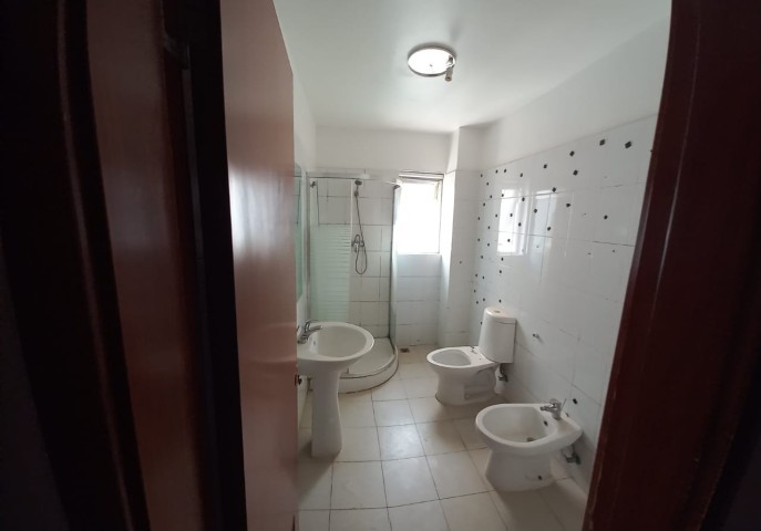 Apartamento T5, na Centralidade do Kilamba, pago na totalidade.