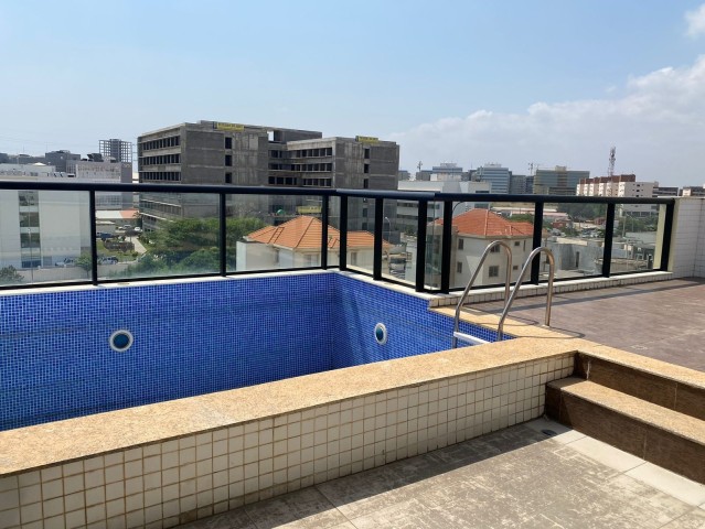 Penthouse T4 com piscina, no Condomínio Arte Yeto, Talatona.