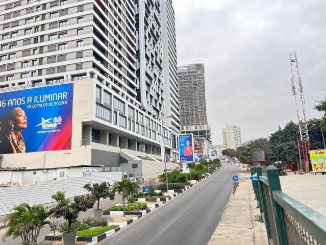 Terreno de 3.547,83m², no Centro da Cidade, Ingombotas.