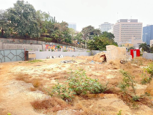 Terreno de 3.547,83m², no Centro da Cidade, Ingombotas.