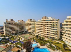 Anúncio Penthouse T5+1, com 457m², no Condomínio Acquaville, Talatona.