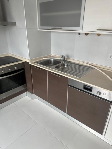 Apartamento T2, nas Torres Oceano, Maculusso.