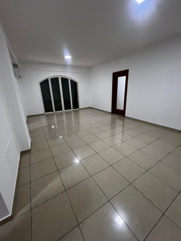 Apartamento T3, no Condomínio Interland, Morro Bento.