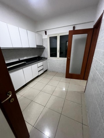 Apartamento T3, no Condomínio Interland, Morro Bento.