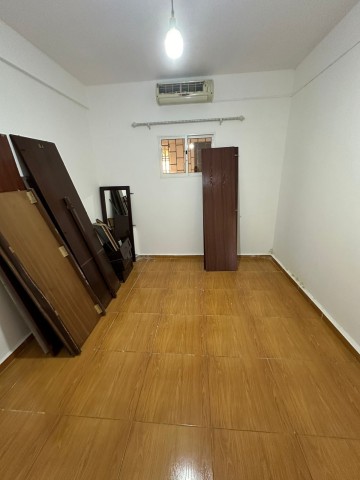 Apartamento T2, remodelado, na avenida do Ex Combatentes.