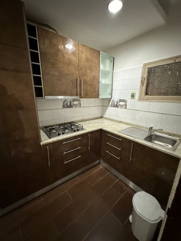 Apartamento T2, remodelado, na avenida do Ex Combatentes.